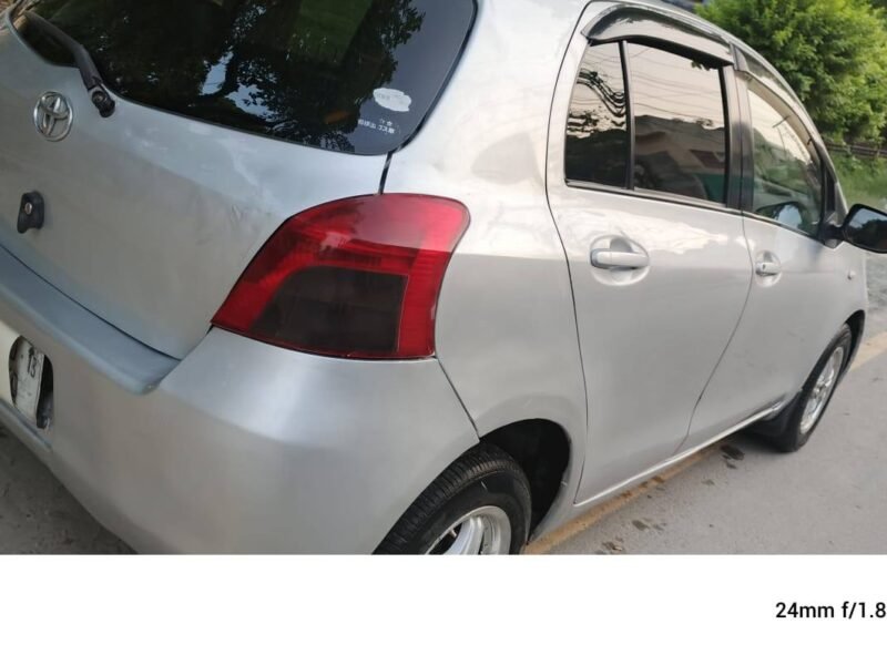 toyota vitz 2005