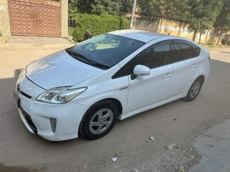 Toyota prius 2012