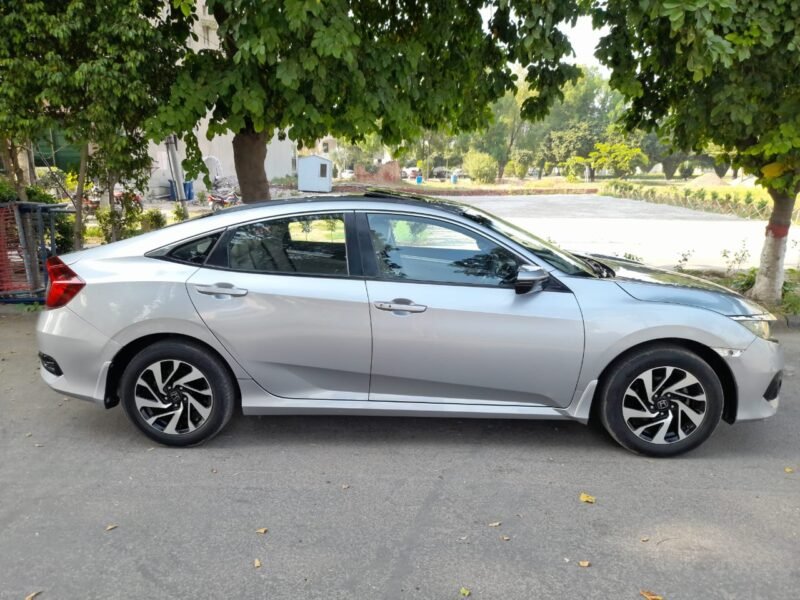 Honda Civic Oriel 1.8